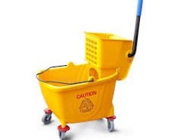 38 Quart Bucket with Wringer